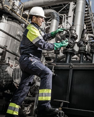 Chemical_industry_protective_clothing_1